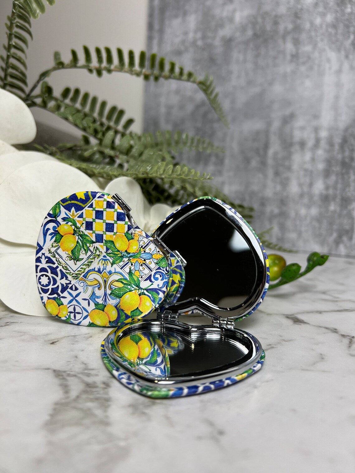 Foldable Compact Mirror